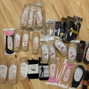 Women's Socks/Tights Bundle (43 Pairs)